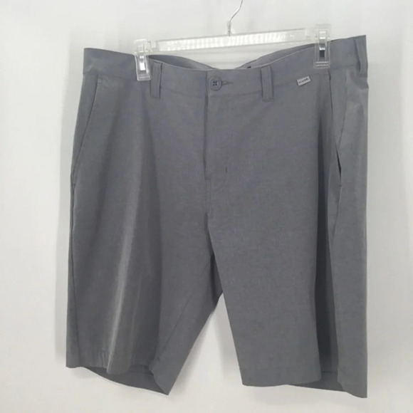 Travis Mathew Men’s Beck Golf Shorts - Picture 3 of 9